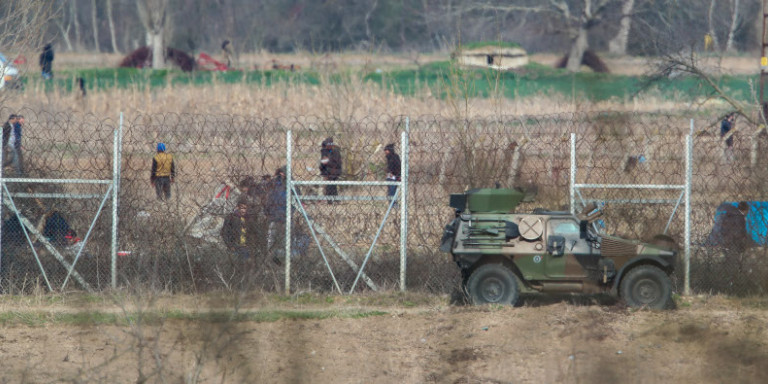 ellinikos-stratos-evros-epeisodia-metanastes