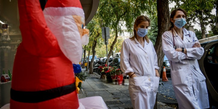 koronoios-lockdown-xristoygenna-xristougenna-maskes-07-12-2020