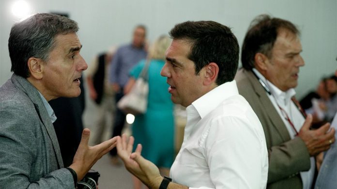 tsakalwtos-tsipras-entoni-synomilia-1-696×391
