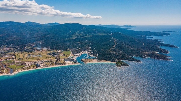 I-anadeixi-tou-Porto-Karras-se-korufaio-touristiko-proorismo-tis-Mesogeiou-stochos-tou-diagonismou-gia-to-neo-Master-plan