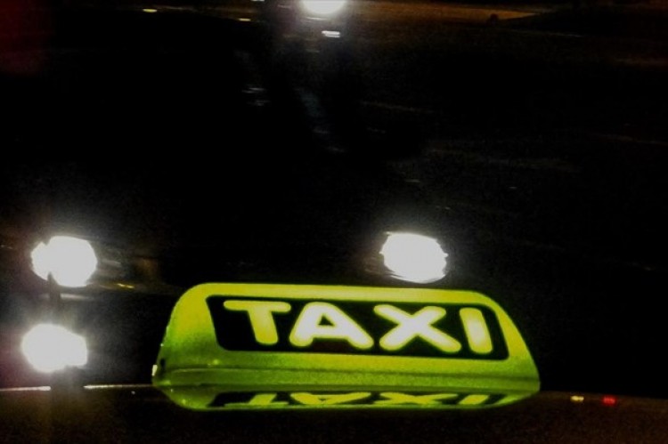 taxi-2021-eurokinissi_1_0