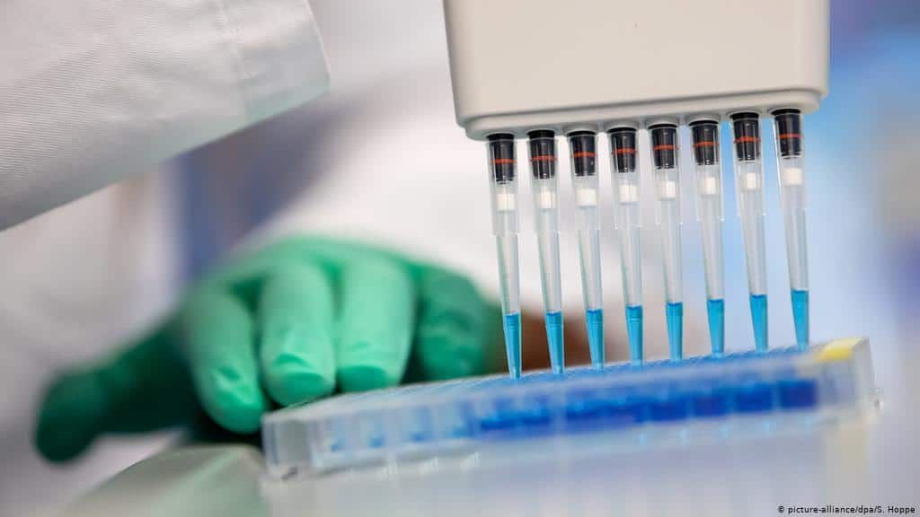 ergastiria-elegxos-koronoios