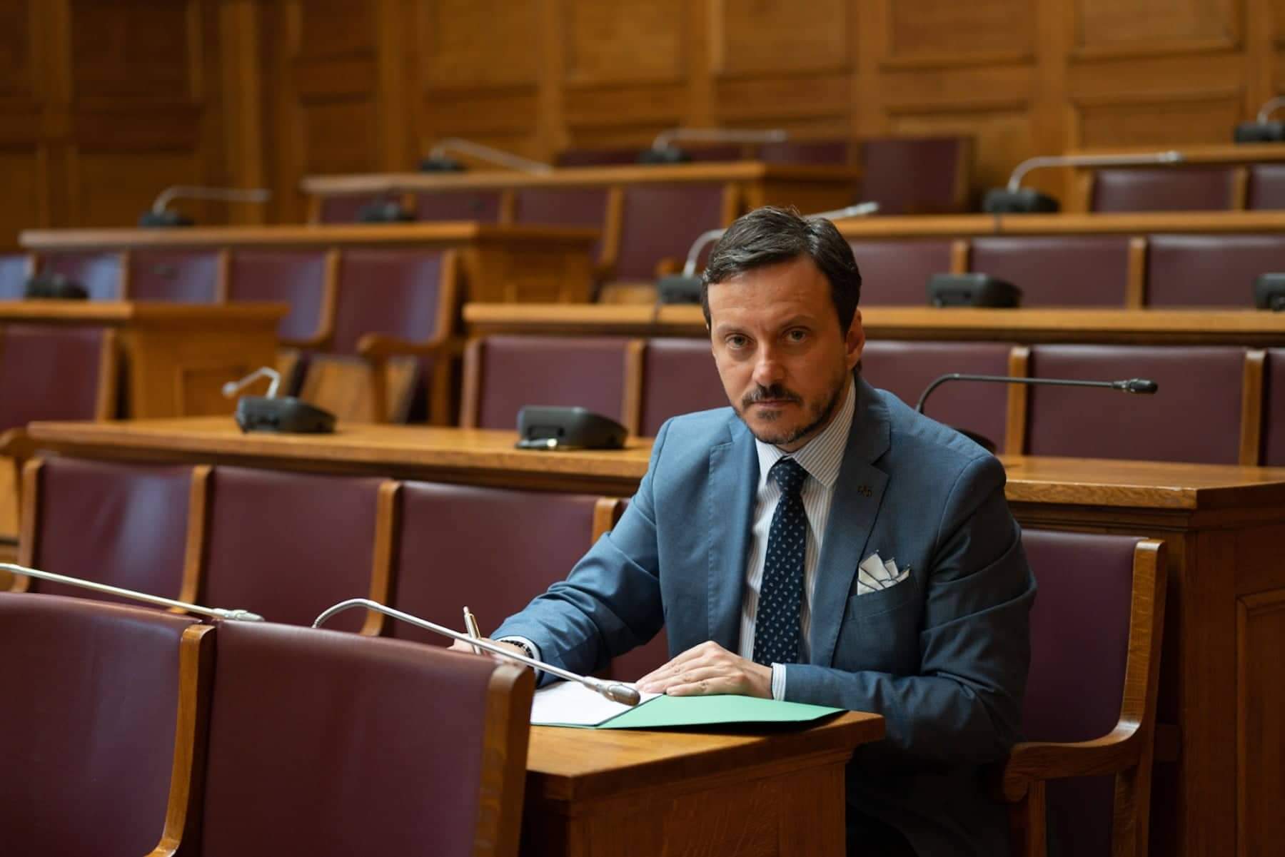 received_3369052863421879