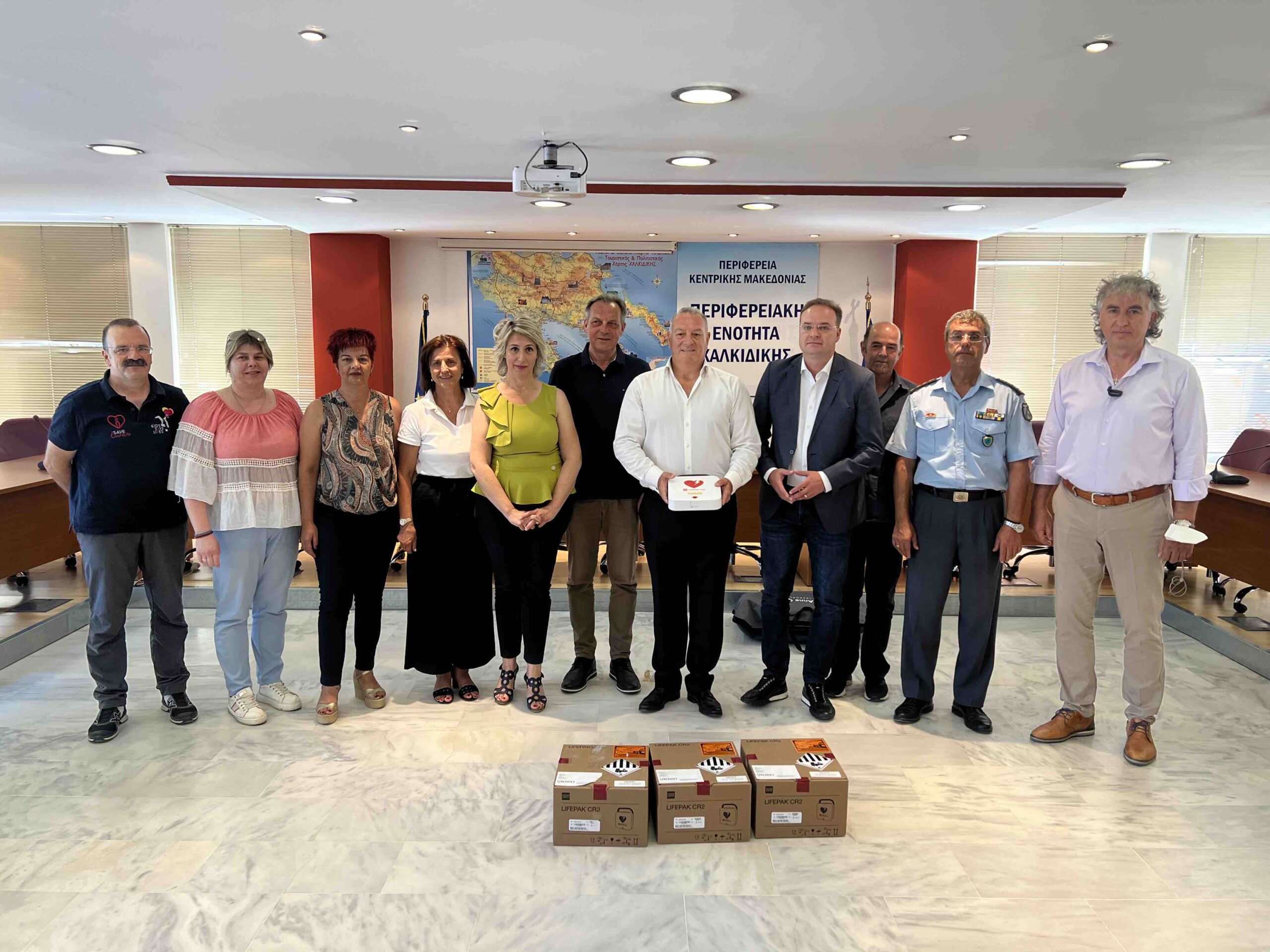 Παράδοση-απινιδωτών-07-1