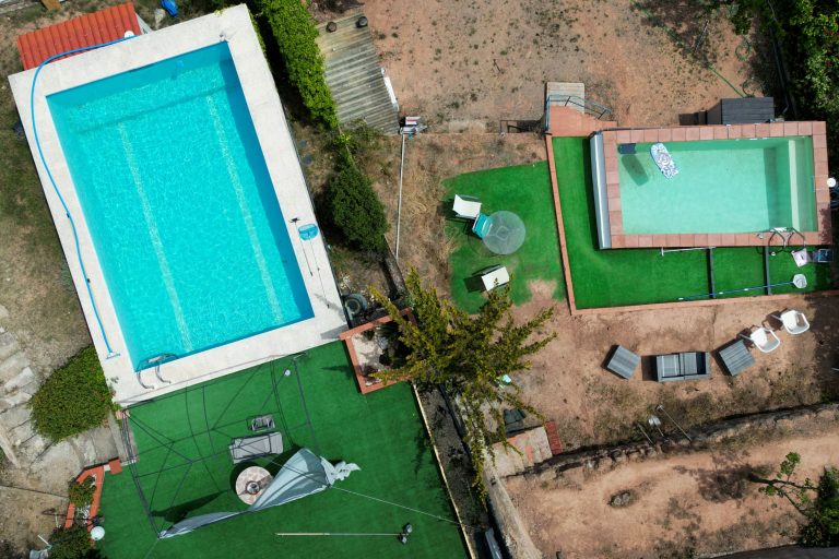 2023-05-10T080800Z_532717277_RC2OR0AJPDAI_RTRMADP_5_EUROPE-WEATHER-SPAIN-POOLS-768×512-1