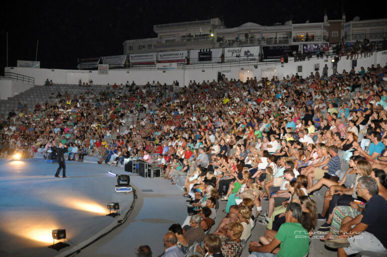 amfitheatro-neon-moudanion-768×510