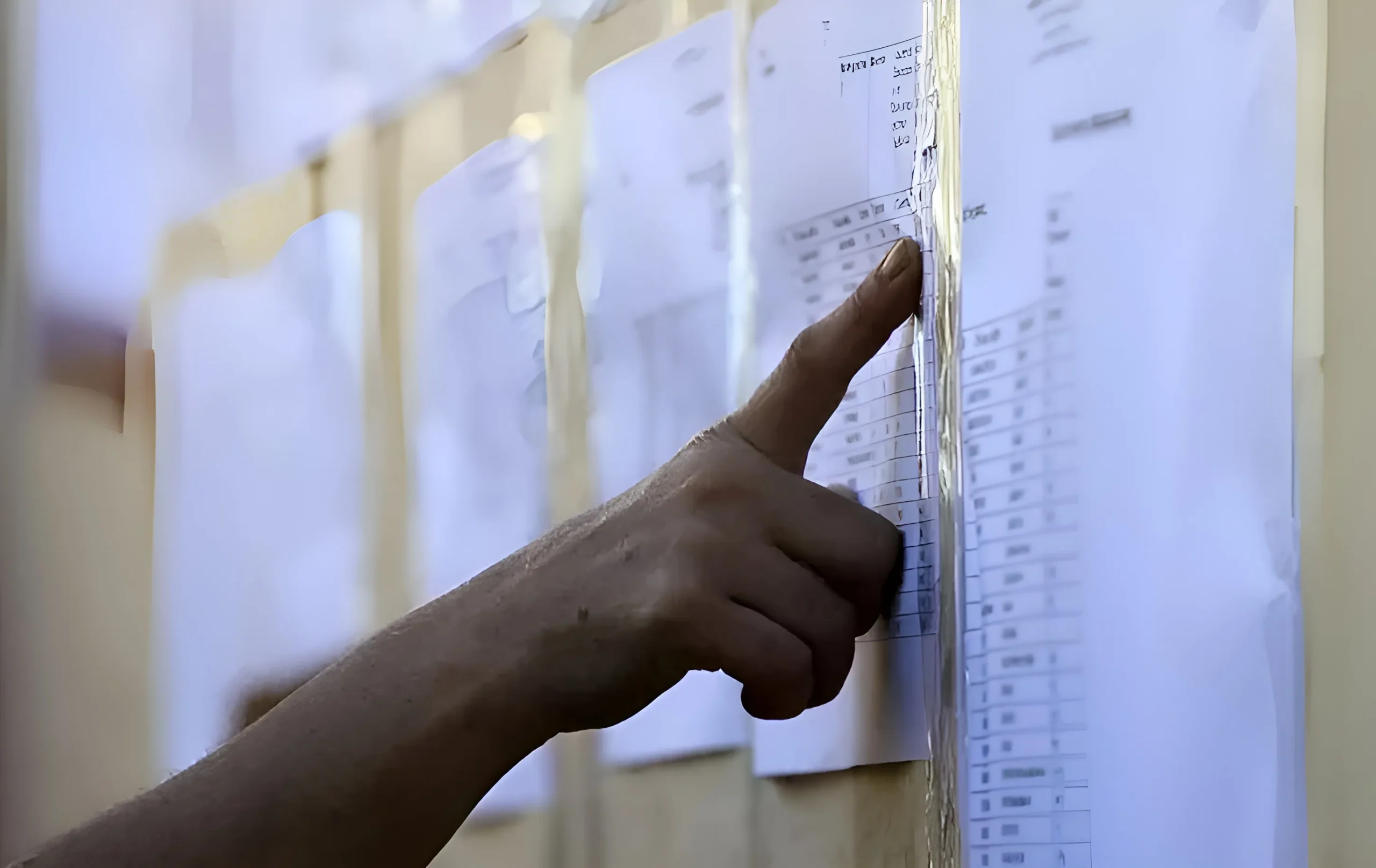 vaseis-apotelesmata-panellines_iwebp