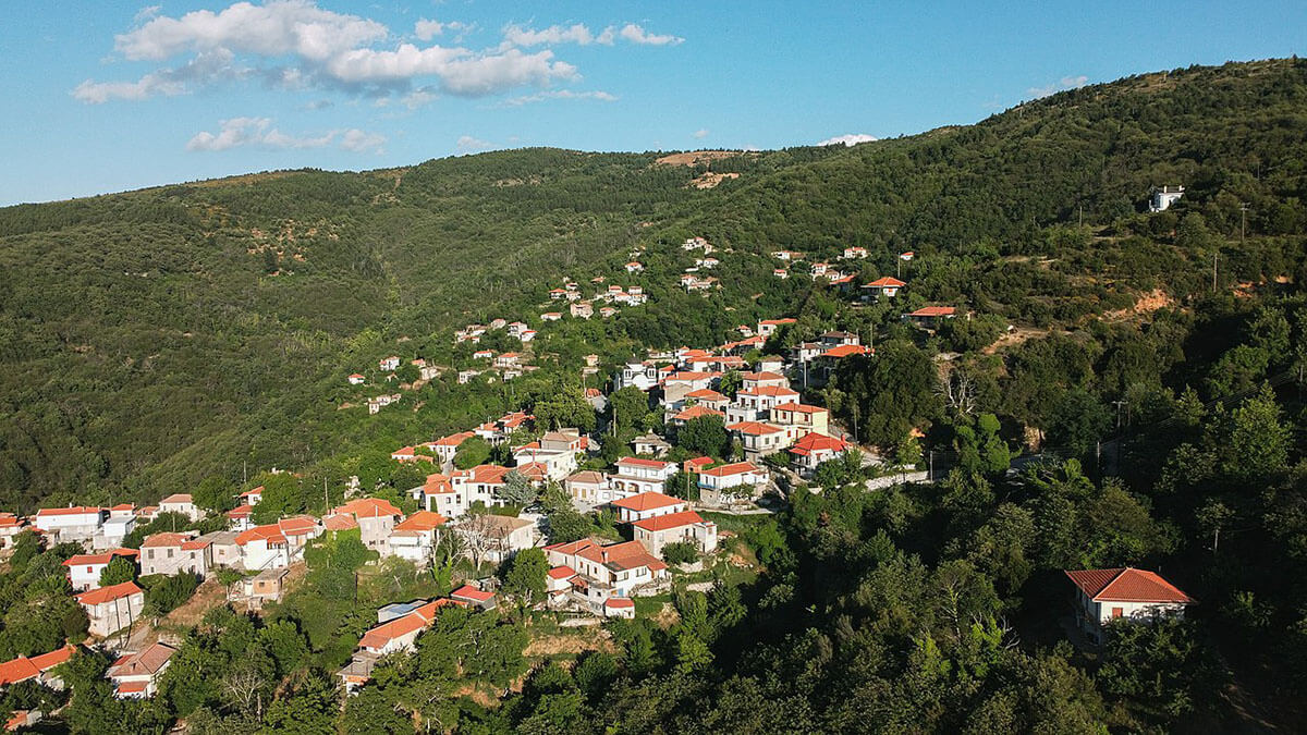 1280px-Ano_Doliana_Arcadia_Greece1