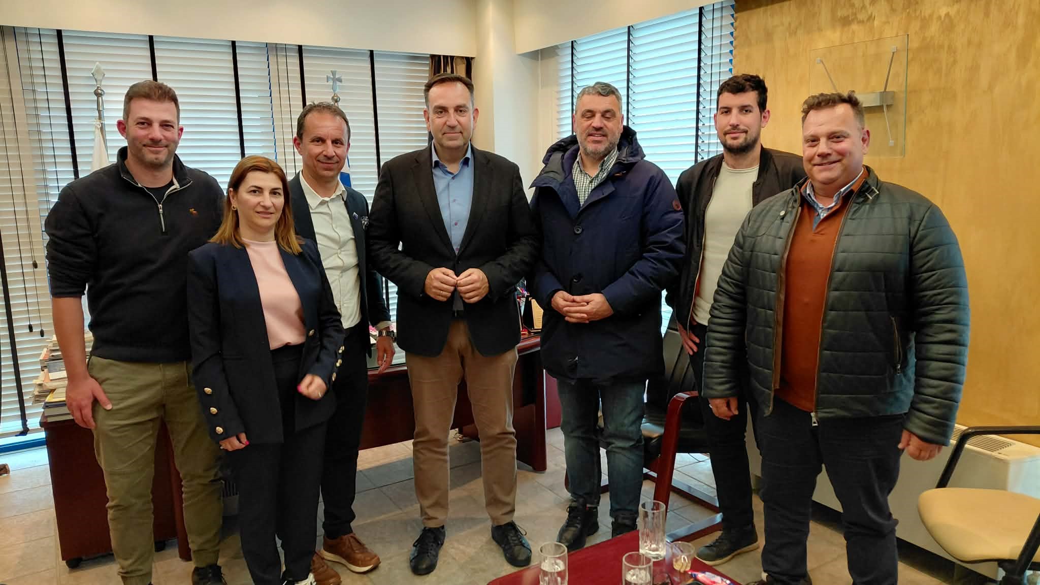 FOTO_ΣΥΝΑΝΤΗΣΗ ΜΕ ΜΕΣΙΤΕΣ