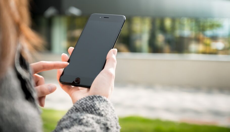 smartphone-2212963_1280-910x521-1
