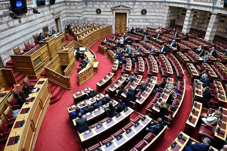 vouli-2-768x511-2-1