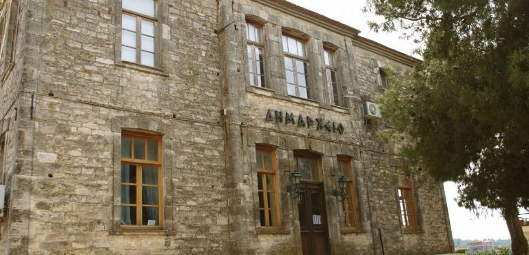 dimarxeio-kassandras-768x370